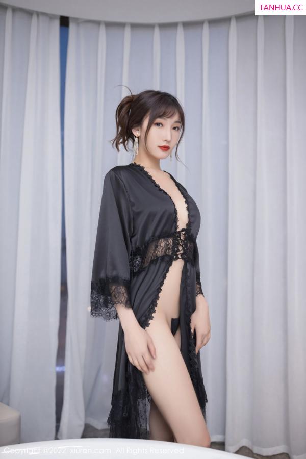 陆萱萱  [XiuRen]高清写真图 2022.08.04 No.5389 陆萱萱第3张图片